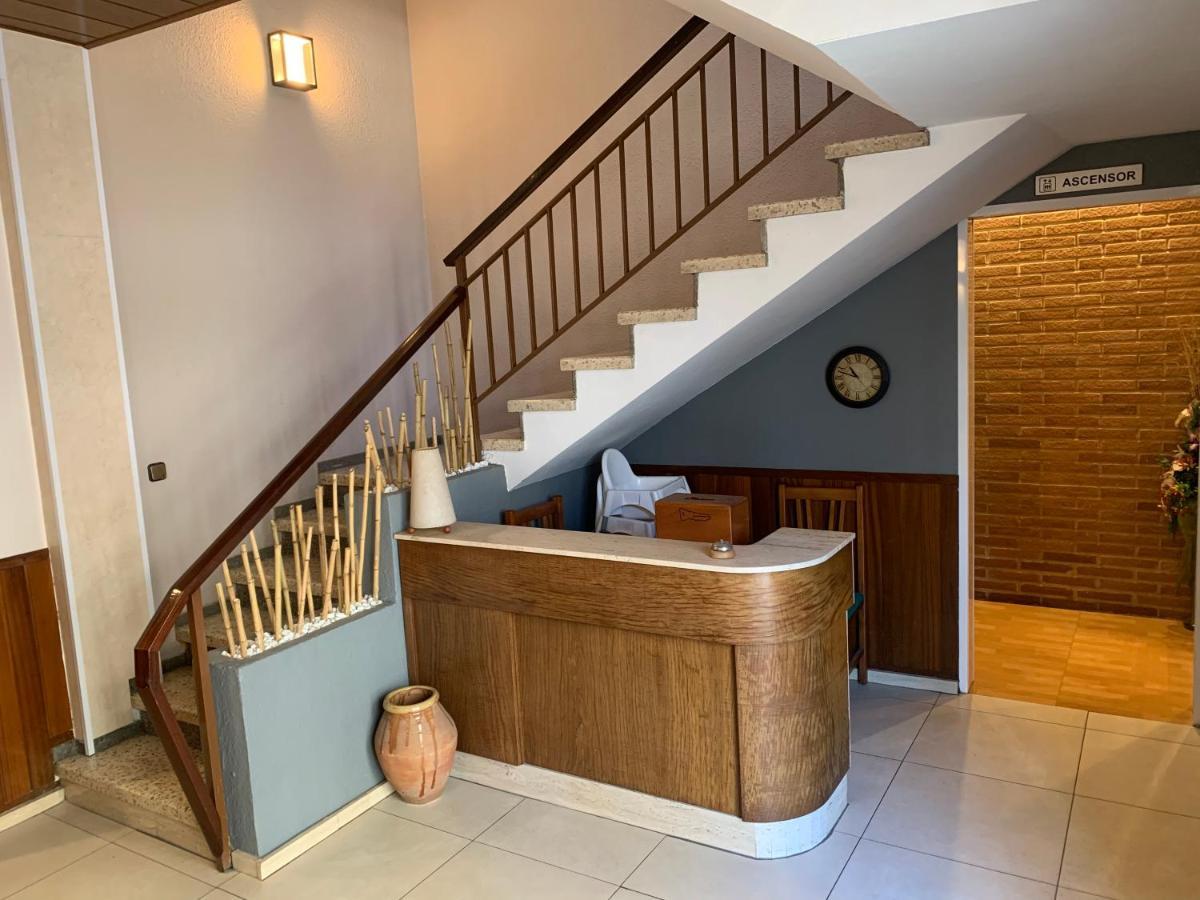 Hostal Tarres Angles Ngoại thất bức ảnh