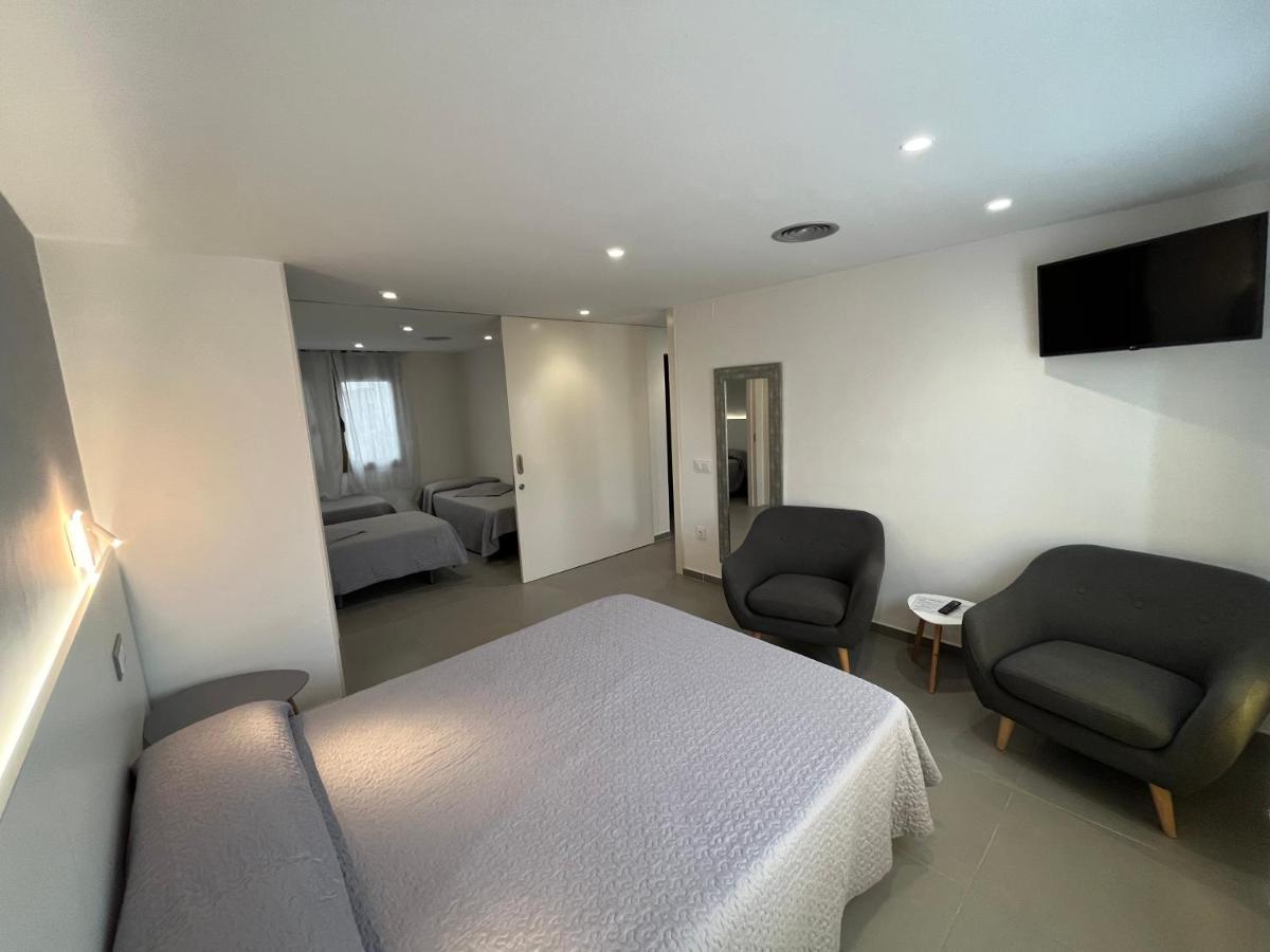 Hostal Tarres Angles Ngoại thất bức ảnh