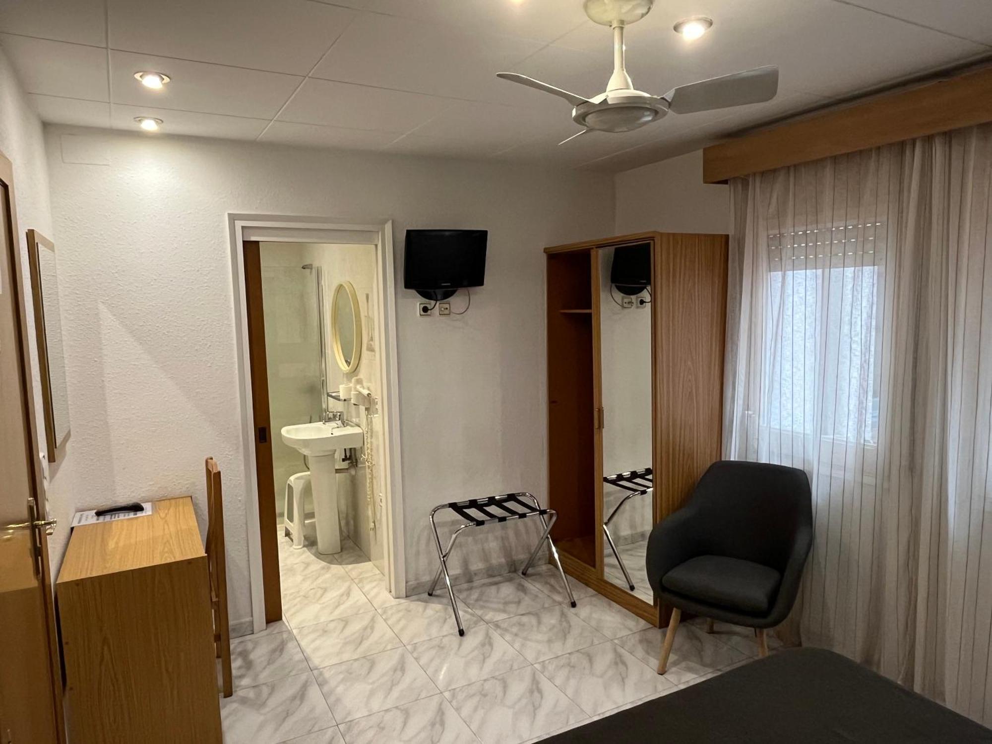 Hostal Tarres Angles Phòng bức ảnh