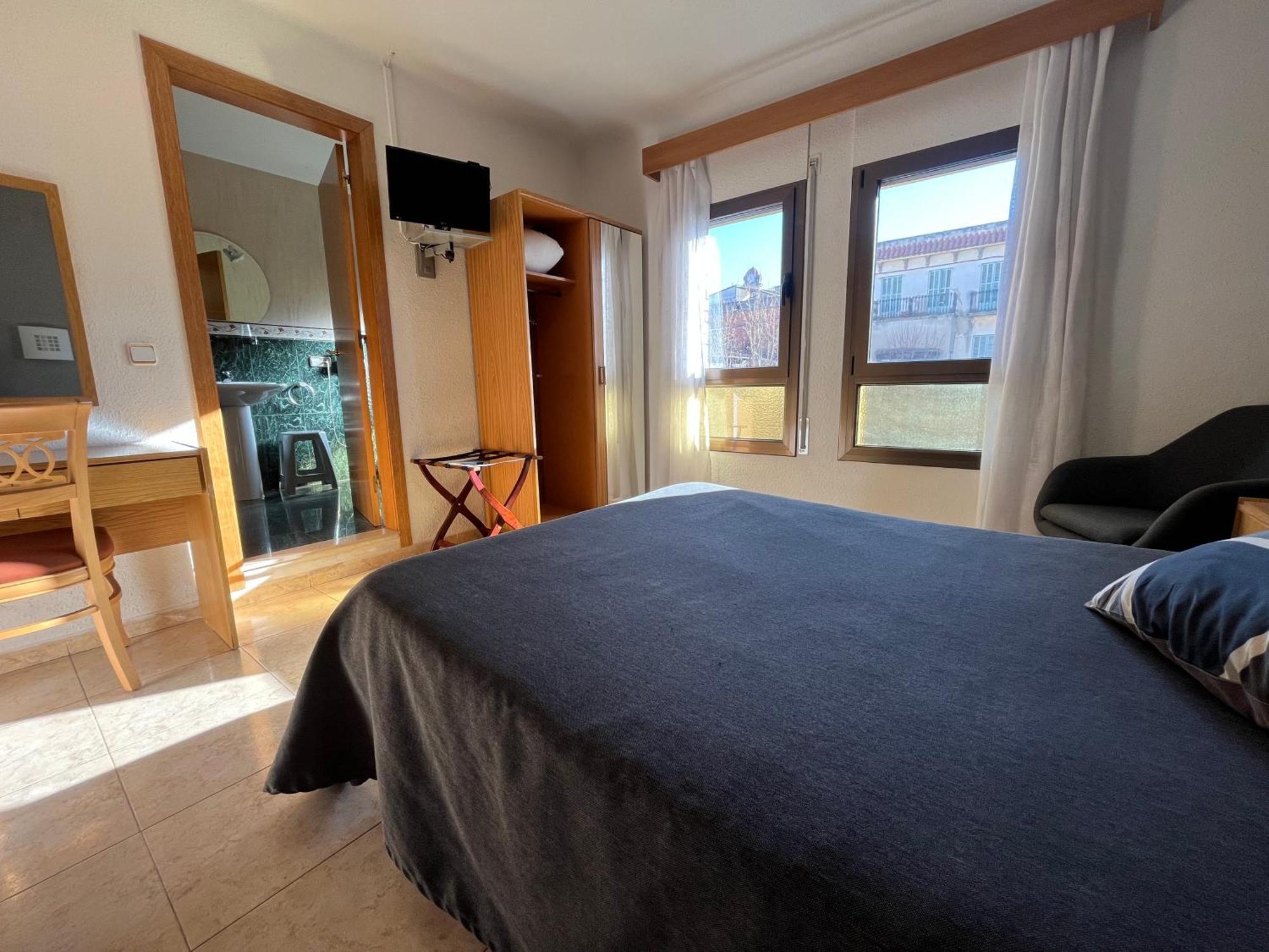 Hostal Tarres Angles Ngoại thất bức ảnh