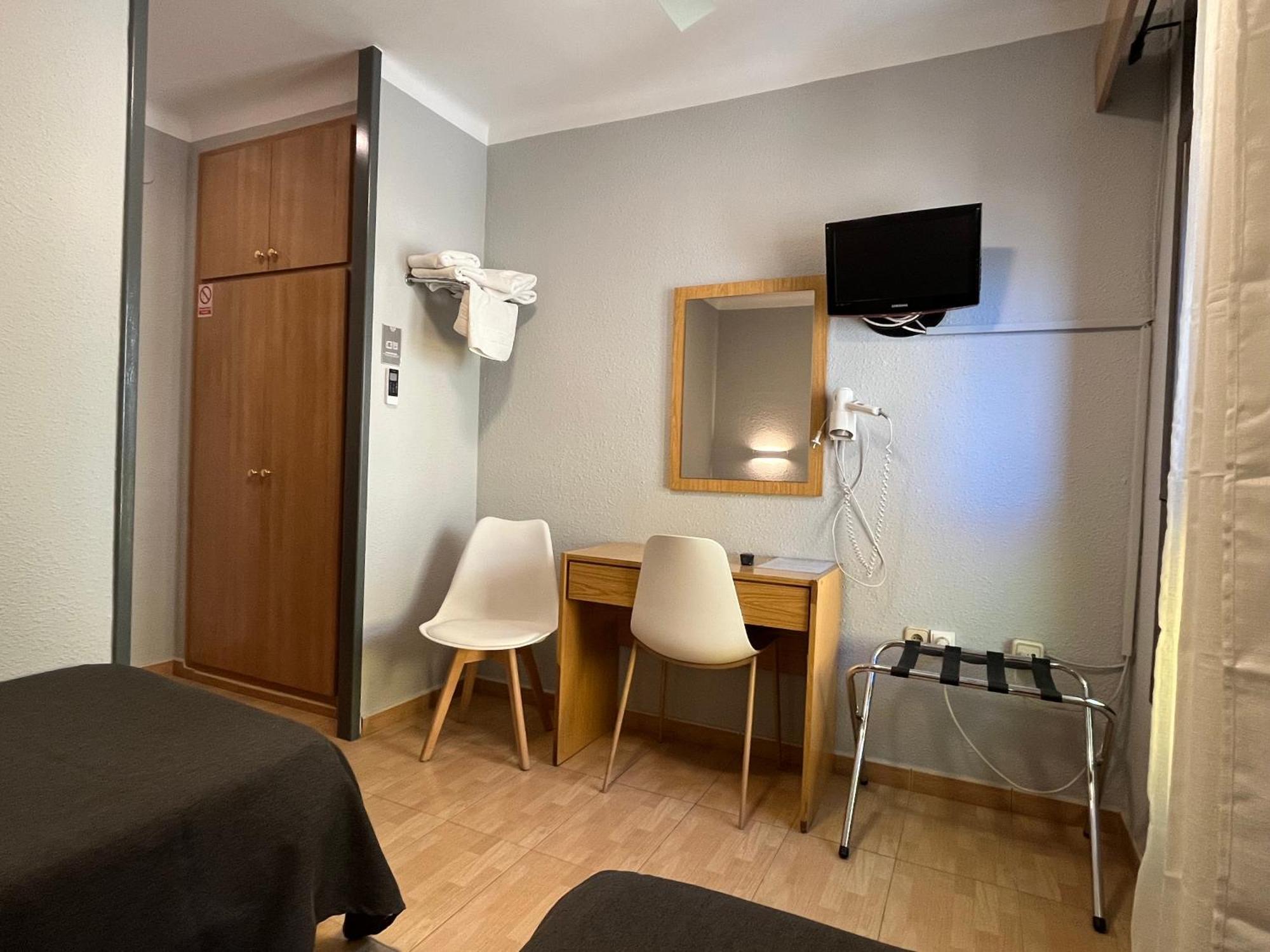 Hostal Tarres Angles Phòng bức ảnh
