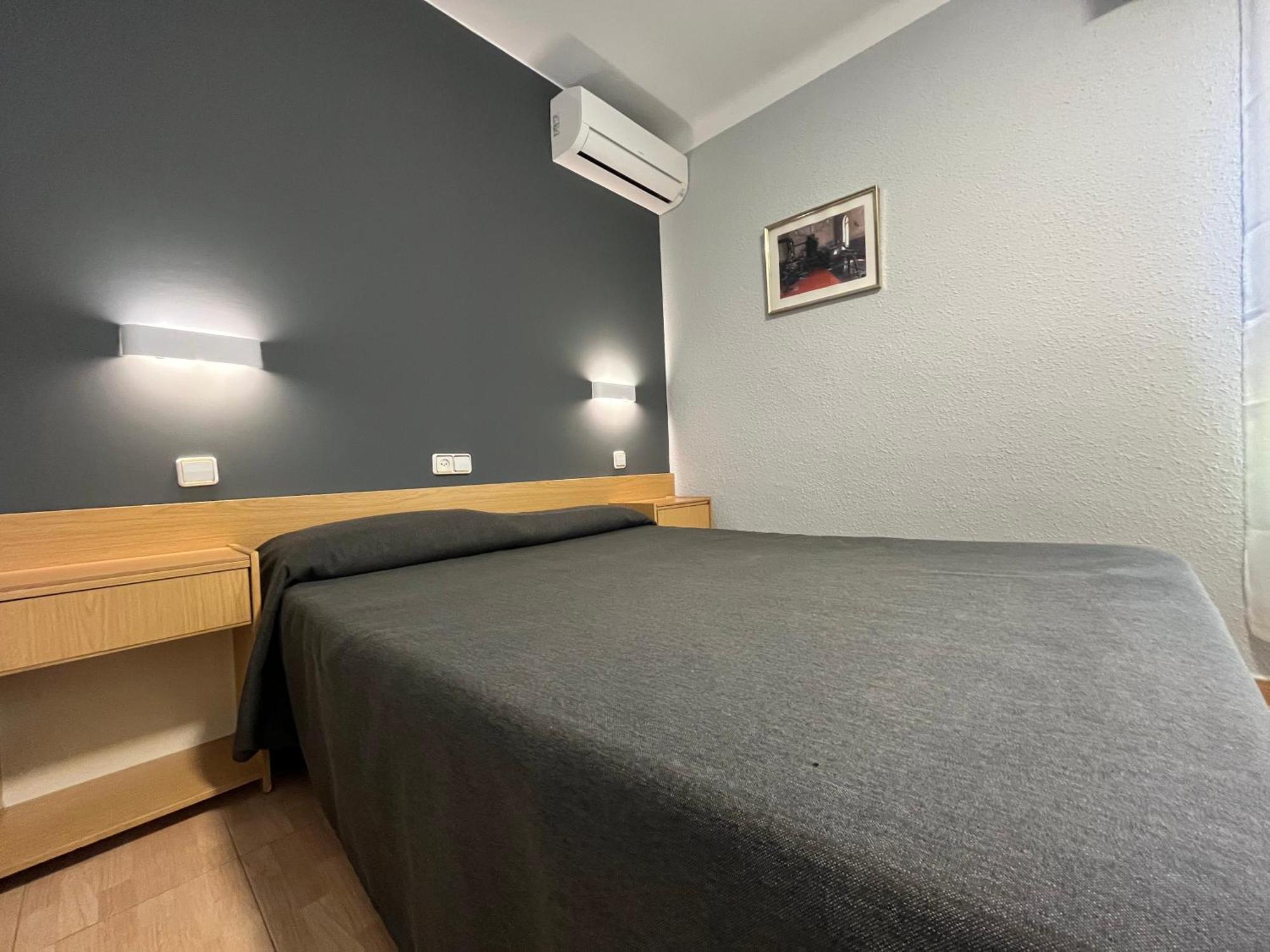 Hostal Tarres Angles Ngoại thất bức ảnh