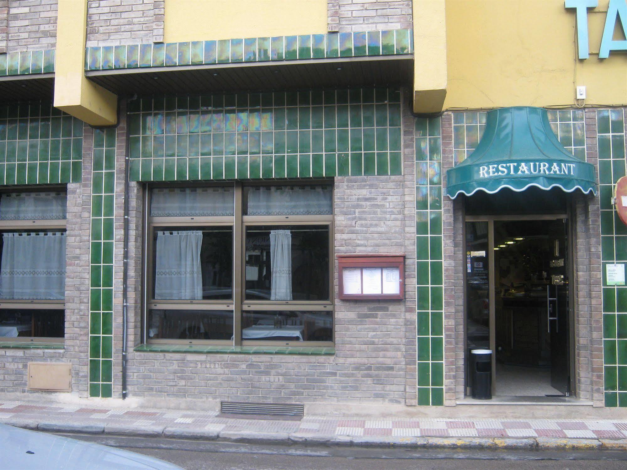 Hostal Tarres Angles Ngoại thất bức ảnh